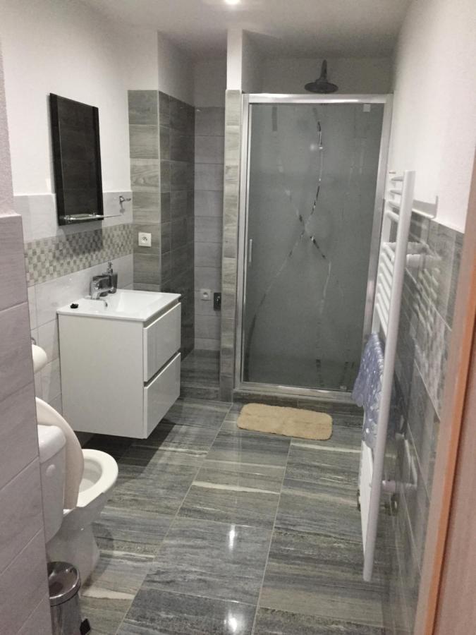 Apartman C.1 Haliganda*** Apartment Liptovský Hrádok Екстериор снимка