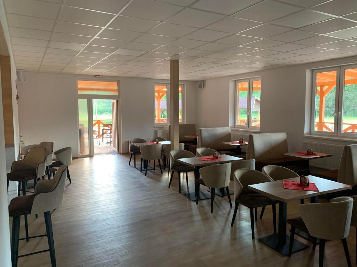 Apartman C.1 Haliganda*** Apartment Liptovský Hrádok Екстериор снимка